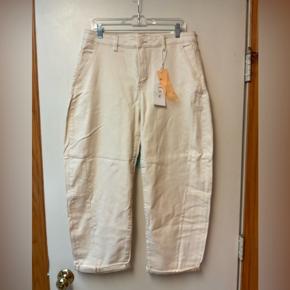 Risen Barrel Jeans